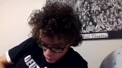 Snapshot of ozzy727 chatting on January 2025 07:17:01 AM ozzy727 online show from January 2025 07:17:01 AM