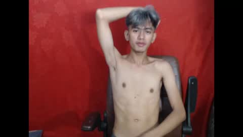 Snapshot of p1noytwink_xel chatting on May 2026 04:01:02 PM p1noytwink_xel online show from May 2026 04:01:02 PM