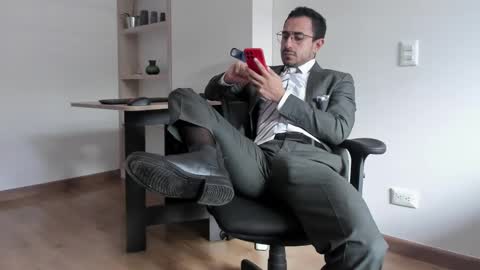 Snapshot of pablo_rincon95 chatting on January 2025 02:37:01 PM pablo rincon95 online show from January 2025 02:37:01 PM