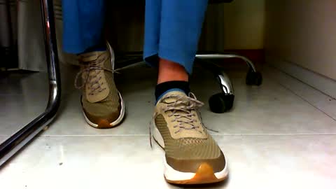 Snapshot of pablomenesssl chatting on December 2024 06:39:02 PM Pablo Meness online show from December 2024 06:39:02 PM