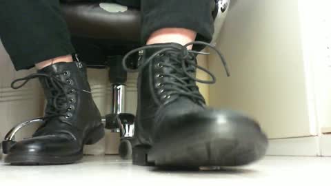 Snapshot of pablomenesssl chatting on January 2025 07:05:01 PM Pablo Meness online show from January 2025 07:05:01 PM