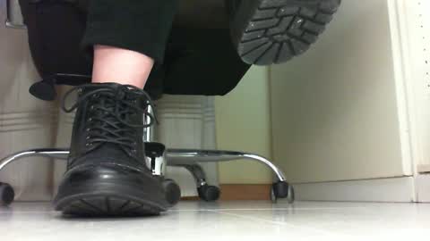 Snapshot of pablomenesssl chatting on January 2025 10:12:01 PM Pablo Meness online show from January 2025 10:12:01 PM