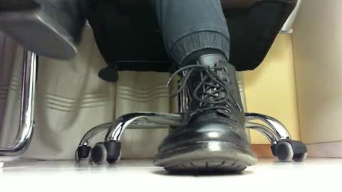 Snapshot of pablomenesssl chatting on January 2025 12:06:01 AM Pablo Meness online show from January 2025 12:06:01 AM