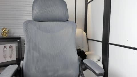 Paige online show from February 2025 04:55:01 PM