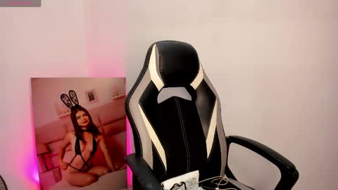 Paige online show from May 2026 03:12:01 AM