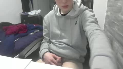 pere online show from February 2026 04:50:02 AM