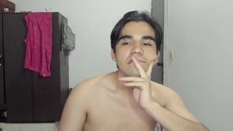 pakun_ online show from November 2025 01:55:01 AM