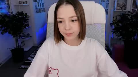 Snapshot of pambeeslyy chatting on October 2025 08:18:01 AM Pam online show from October 2025 08:18:01 AM