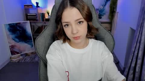 Snapshot of pambeeslyy chatting on November 2025 08:35:01 AM Pam online show from November 2025 08:35:01 AM