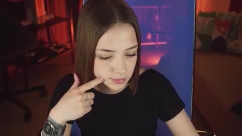 Snapshot of pambeeslyy chatting on November 2025 10:47:02 AM Pam online show from November 2025 10:47:02 AM