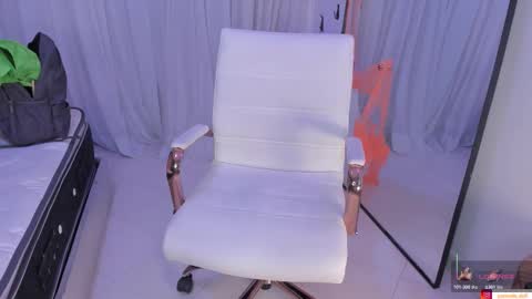 pamela online show from November 2025 04:25:01 AM