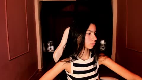 Snapshot of pamelaascott chatting on July 2026 04:19:01 AM P A M online show from July 2026 04:19:01 AM
