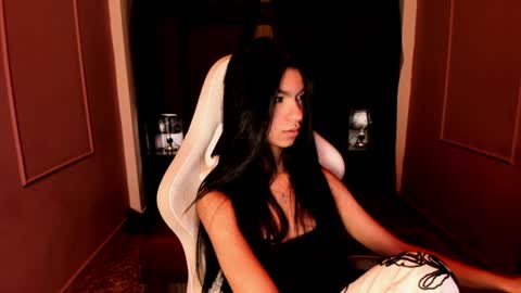 Snapshot of pamelaascott chatting on July 2026 04:15:01 AM P A M online show from July 2026 04:15:01 AM