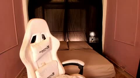 Snapshot of pamelaascott chatting on July 2026 08:46:02 PM P A M online show from July 2026 08:46:02 PM