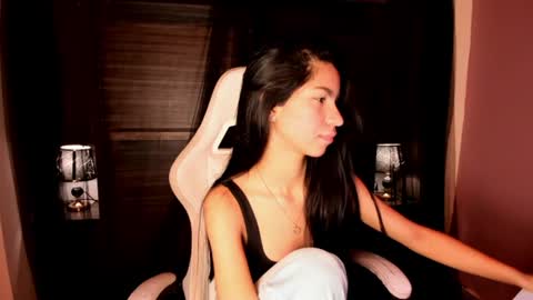 Snapshot of pamelaascott chatting on July 2026 04:18:01 AM P A M online show from July 2026 04:18:01 AM