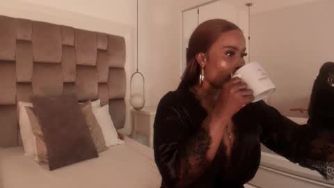 Snapshot of pamelamendez_ chatting on November 2025 03:51:02 AM Pamela online show from November 2025 03:51:02 AM