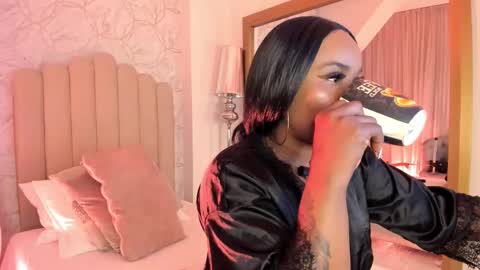 Snapshot of pamelamendez_ chatting on December 2025 02:50:01 AM Pamela online show from December 2025 02:50:01 AM