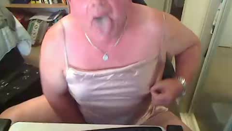 Snapshot of pantyandbraman chatting on December 2024 08:09:01 AM pantyandbraman online show from December 2024 08:09:01 AM