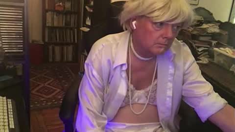 Pantyvioletlace online show from February 2026 02:20:02 AM