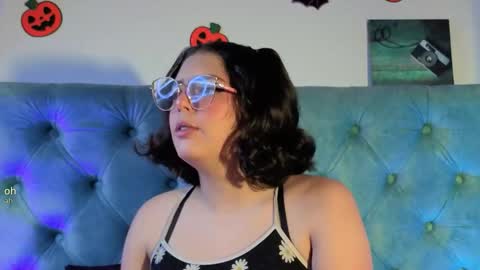 Snapshot of paola_lyon chatting on November 2025 06:19:02 PM Paola Lyon online show from November 2025 06:19:02 PM