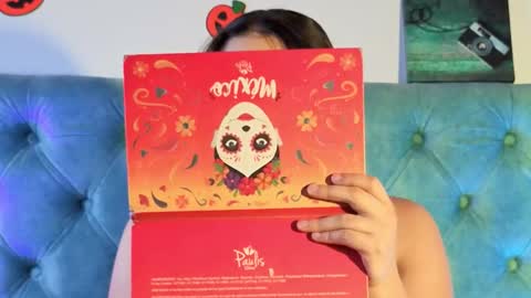 Snapshot of paola_lyon chatting on December 2025 07:09:01 PM Paola Lyon online show from December 2025 07:09:01 PM