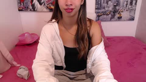 Paola online show from May 2026 11:18:02 AM