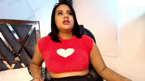 paolacastillo_ online show from December 2025 11:37:02 AM