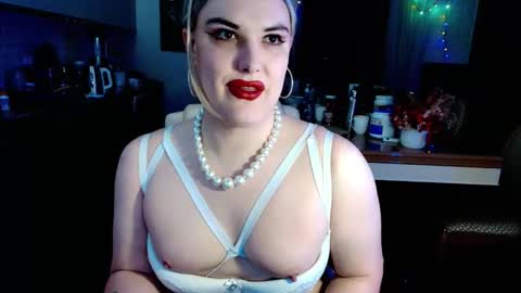 Snapshot of paoladoll chatting on April 2026 01:32:02 PM Sarina Williams online show from April 2026 01:32:02 PM