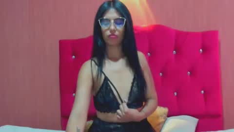 Snapshot of paolaturner chatting on February 2025 05:40:01 PM Paola Turner online show from February 2025 05:40:01 PM