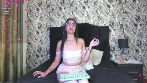 Snapshot of paolaturner chatting on September 2025 01:11:02 PM Paola Turner online show from September 2025 01:11:02 PM