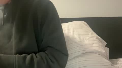 Snapshot of paolb305 chatting on January 2025 01:53:02 AM El wolf online show from January 2025 01:53:02 AM