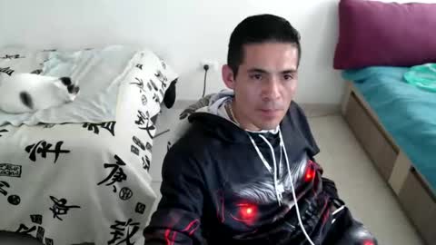 Snapshot of papi_wilo123 chatting on October 2025 08:32:01 PM papi wilo online show from October 2025 08:32:01 PM