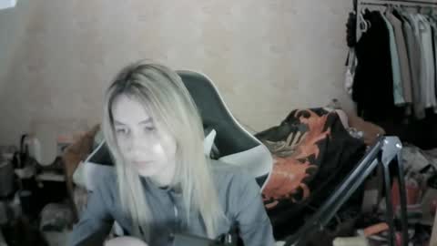 Snapshot of paradise_shade chatting on December 2025 02:59:01 PM paradise_shade online show from December 2025 02:59:01 PM