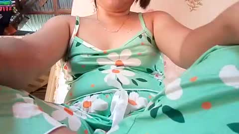 Snapshot of paradisepleasurexx chatting on September 2025 01:27:02 AM Chona online show from September 2025 01:27:02 AM