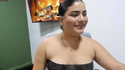 Snapshot of pareja_curiosa19 chatting on May 2026 10:26:02 PM pareja_curiosa19 online show from May 2026 10:26:02 PM
