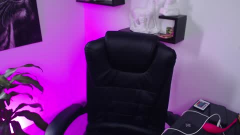 Paris D angelo online show from February 2025 08:51:02 PM