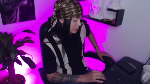 Paris D angelo online show from February 2025 02:42:01 AM