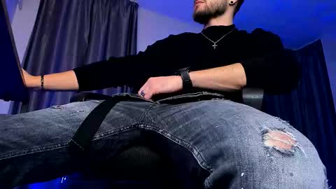 Paris online show from November 2025 09:14:01 PM