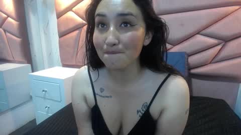 Snapshot of paris_love19 chatting on November 2025 07:56:01 PM kitty online show from November 2025 07:56:01 PM