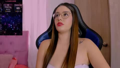 Paris online show from February 2026 06:22:02 PM