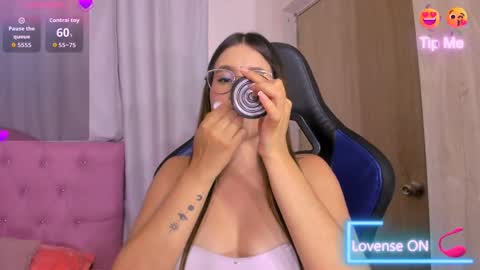 Snapshot of parisshayk chatting on May 2026 05:56:01 PM Paris online show from May 2026 05:56:01 PM