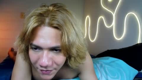 connie online show from December 2024 01:00:02 AM