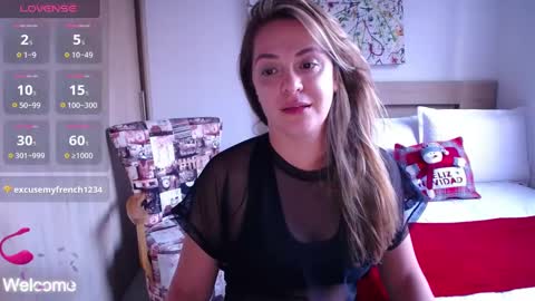 Paris online show from December 2024 10:08:02 PM