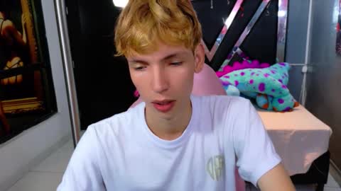 Snapshot of park_jimin1 chatting on September 2025 12:09:01 PM park_jimin1 online show from September 2025 12:09:01 PM