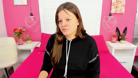 parker_mia02 online show from November 2025 12:38:01 PM