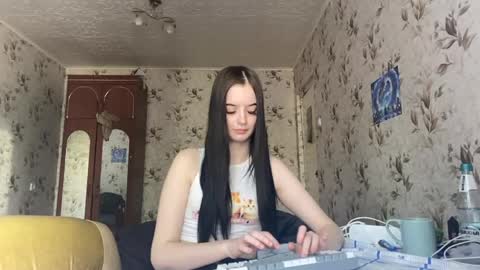 Snapshot of partheniamachle chatting on May 2026 09:48:02 AM Milana online show from May 2026 09:48:02 AM