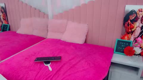 Snapshot of party_fre_girl chatting on February 2026 04:44:01 AM party_fre_girl online show from February 2026 04:44:01 AM