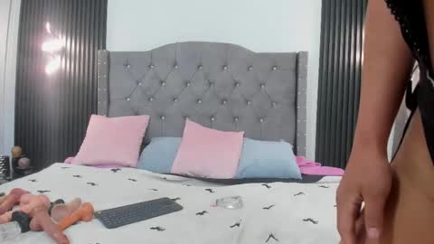 parys_hot online show from October 2025 02:25:02 AM