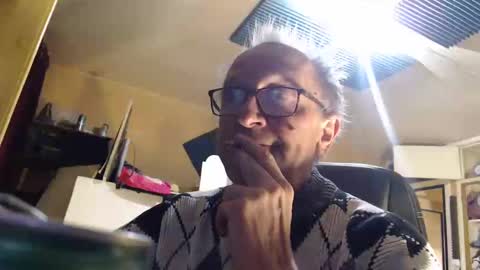 pascal88881 online show from December 2024 05:40:01 PM