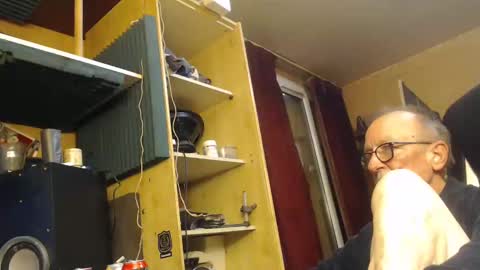 pascal88881 online show from February 2025 02:54:02 PM